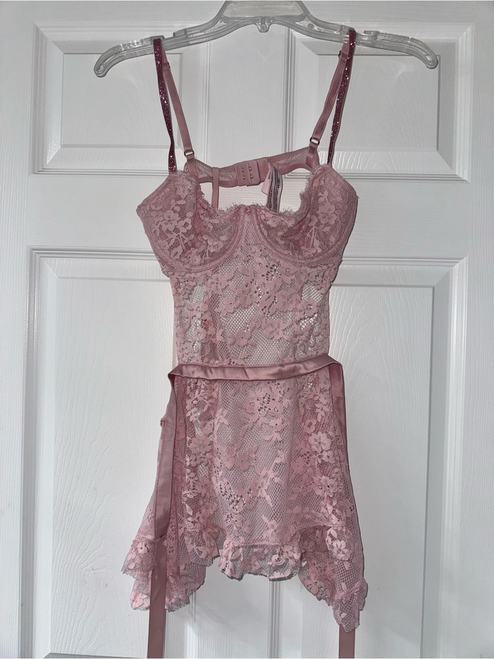 VS Wicked Twinkle Lace Unlined Apron Lingerie Set! - Picture 8 of 9
